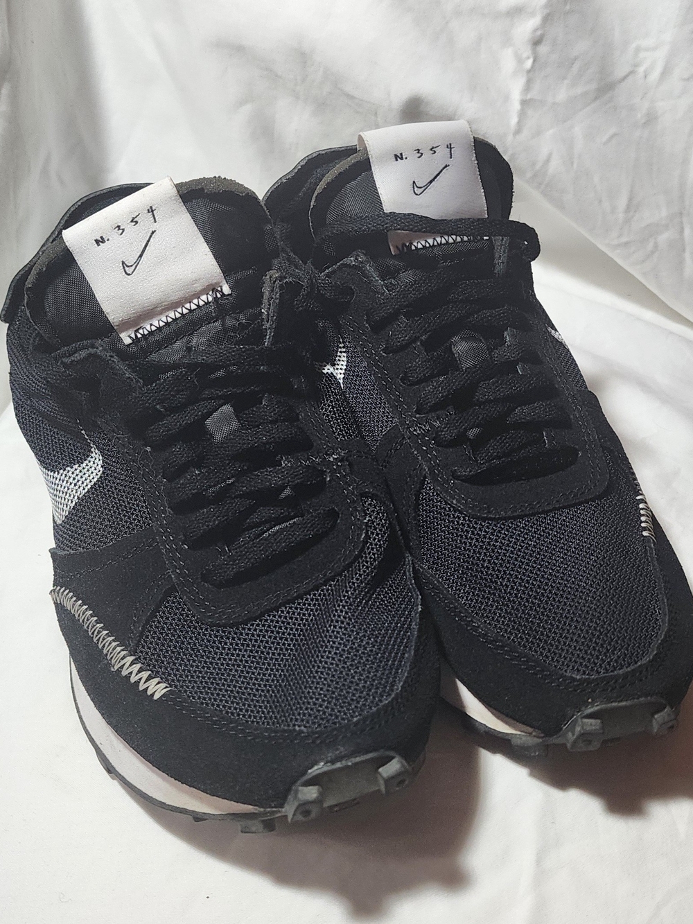 Nike Men’s Black Running Sneakers